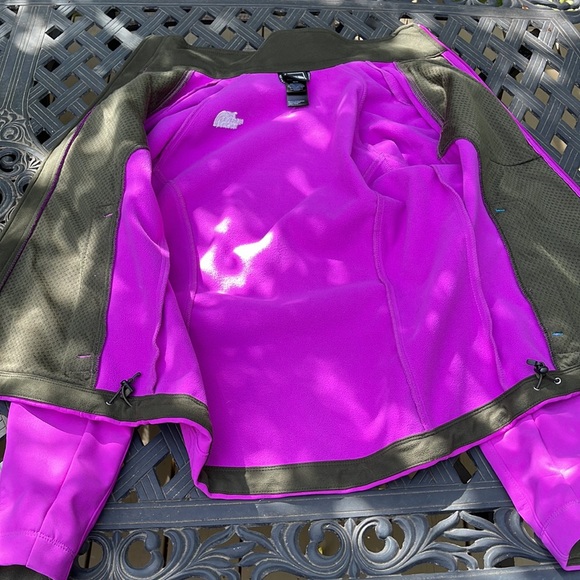 North Face Jacket - Picture 9 of 15